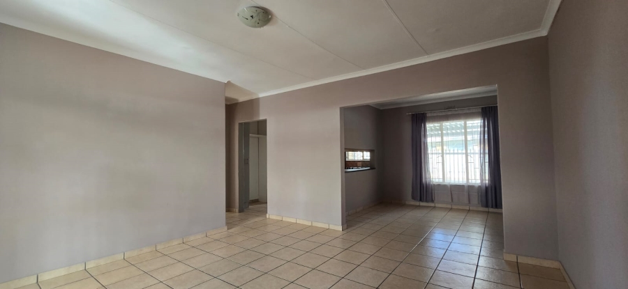 3 Bedroom Property for Sale in Flamwood North West